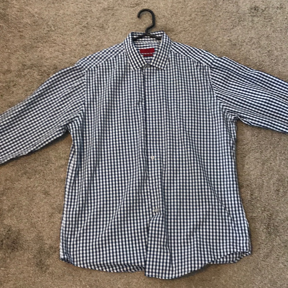 Men’s alfani long sleeve shirt. Size large Blue